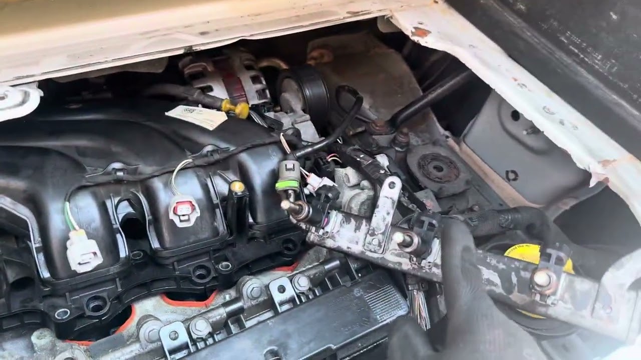 Smart ForTwo 453 Removing the upper M14 Clutch Actuator 