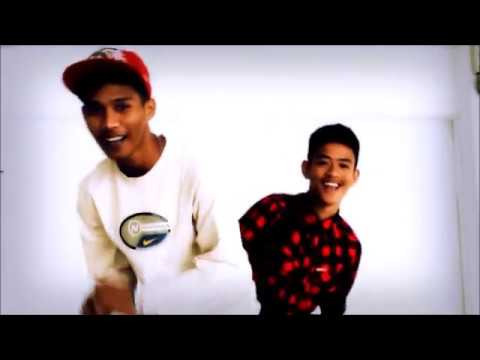 Dash Uciha CEPOT ( Cewek Knalpot )