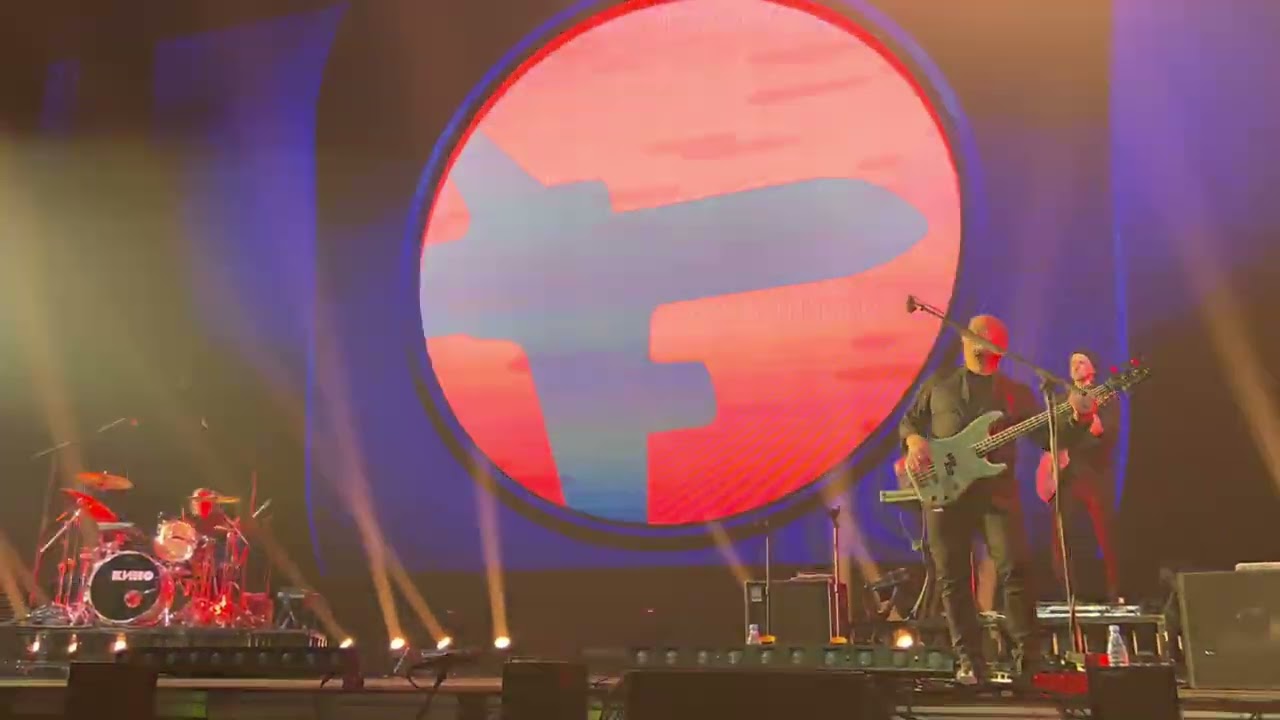 Кино - Красно-желтые дни + intro (live, Москва, ЦСКА Арена, 02.07.2022 ...