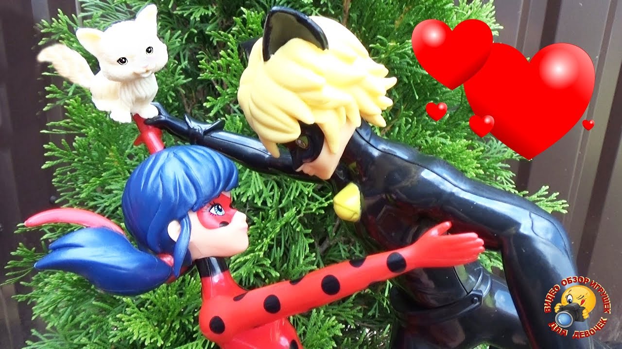 ЛЕДИ БАГ влюбилась в КОТА! Мультик с куклами Приключение Видео для детей Ladybug play toys dolls