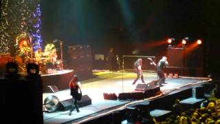 Ozzy Osbourne - Crazy Train - Paris Bercy 20 Sept 2010