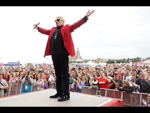 Rewe Family 2014 at the Theresienwiese with Aneta, Heino and VoXXclub