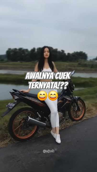 'Slow Motion Cewek Bawa Motor di Jalanan Senja 🔥✨' (untuk video aesthetic & chill vibes)