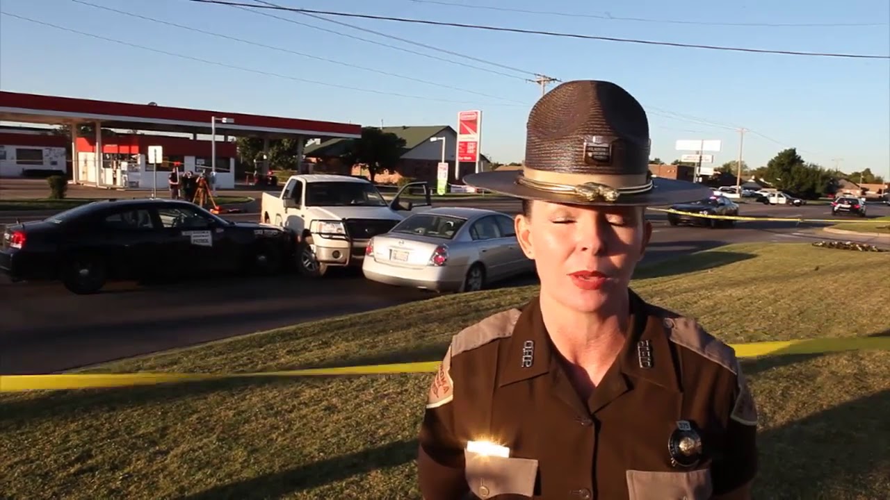 Chase ends in crash in southwest Oklahoma City (2012-10-18) - YouTube