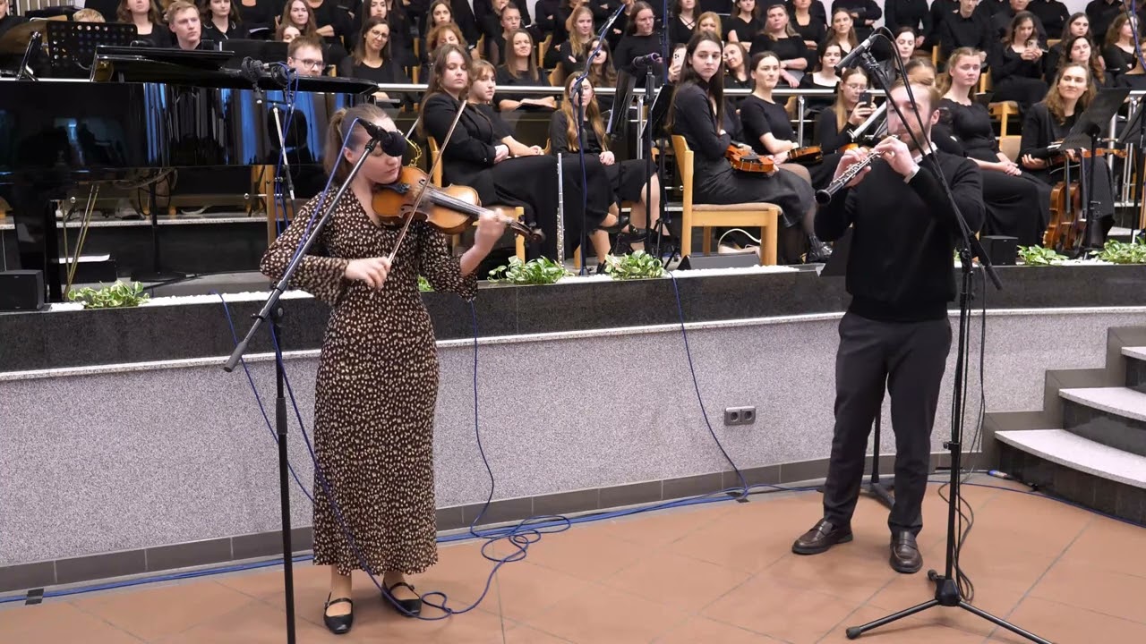 Царь царей, великий Бог, чудно имя Его / Фонарюк, Музыка