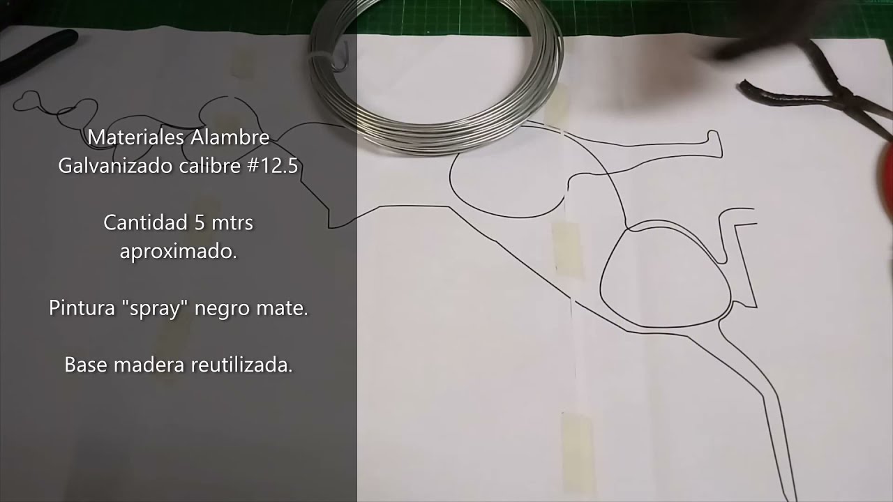 Silueta Perro en Alambre Galvanizado