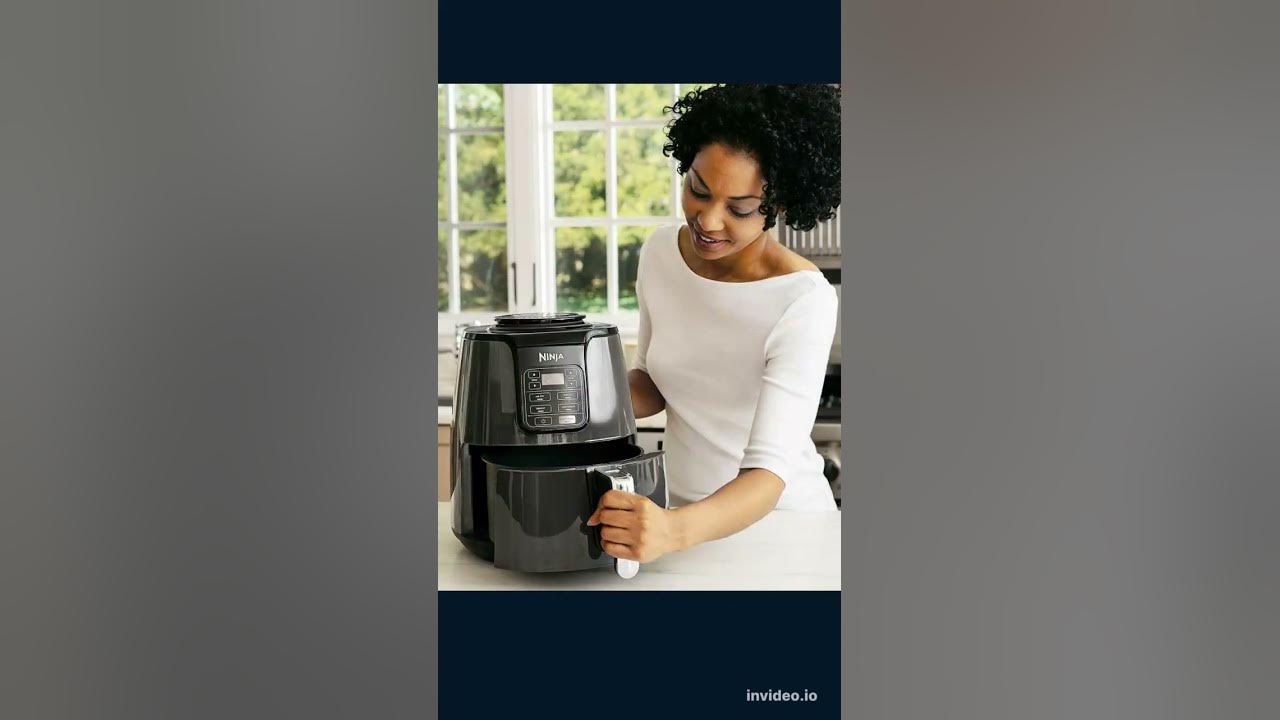 Air fryer Ninja - Ninja AF101 Air Fryer that Crisps, Roasts, Reheats, &  Dehydrates, for Quick, Easy Meals, 4 Quart Capacity, & High Gloss for Sale  in Lynnfield, MA - OfferUp