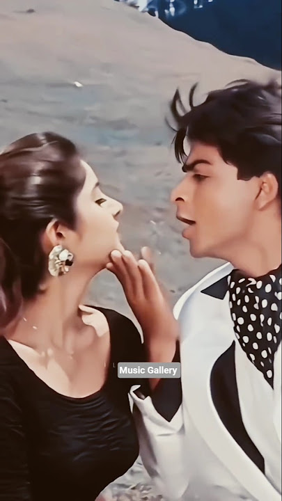 Aisi Deewangi❤️Tune Pehli Nazar Me #sharukhkhan #divyabharti #love #hindi #song #old #status #shorts