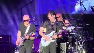 Enter Sandman (Metallica)  Joe Satriani & Steve Vai