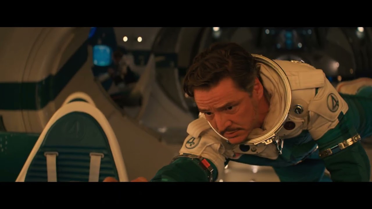 Silver Surfer Chase Fantastic Four in Black Hole | Chase Scene (2/2) | 4K UHD