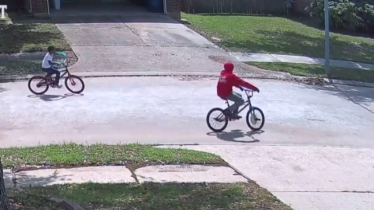 Twelve-year-old charged with stabbing woman in NW Harris County