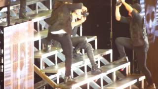 Download Lagu Justin Bieber - She Don't Like The Lights (HD) - O2 Arena - 08.03.13 MP3
