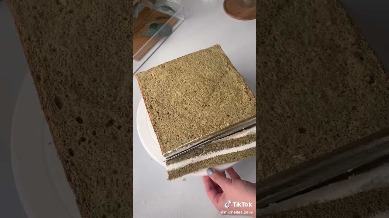 This cake by @michelles.belly looks amazing