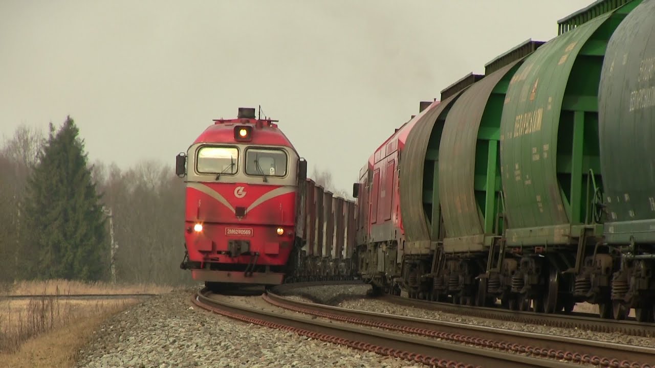 Тепловозы ЕР20 и 2М62М близ о.п. Манкишкяй / ER20 and 2M62M near Maniškiai stop