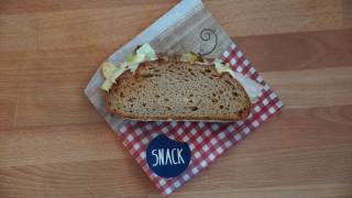 Belegtes Brot mit Schinken und Käse