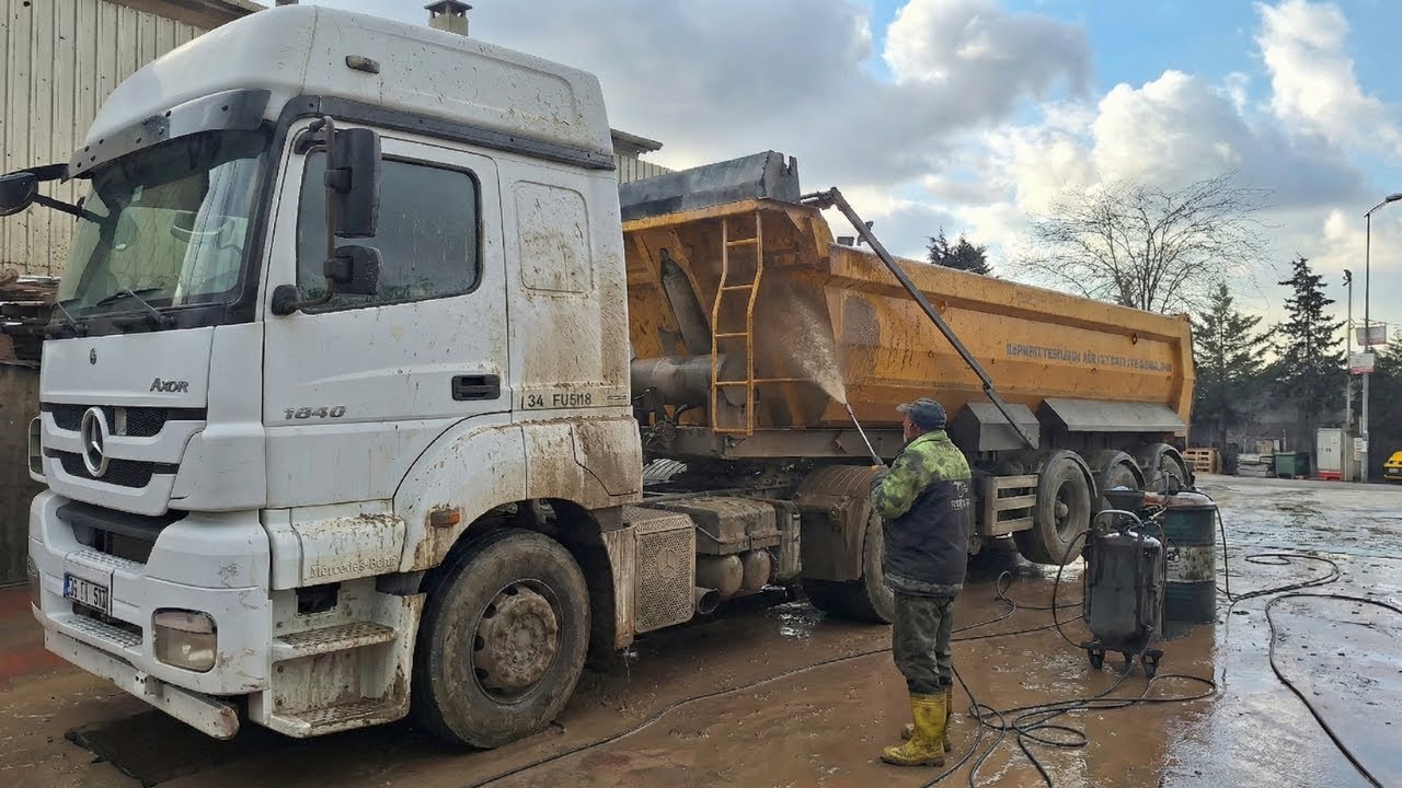 Washing a Muddy Mercedes-Benz Axor | Satisfying Truck Wash – Car Wash Beast