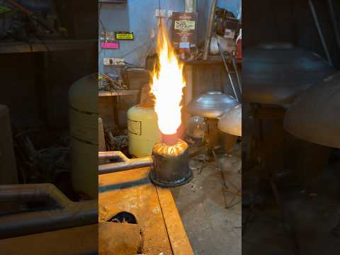 موقد يعمل بمخلفات الزيوت القديمة 