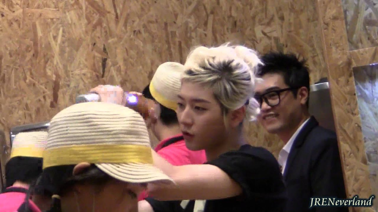 120830 NUEST 목동 커피츄~민기다!