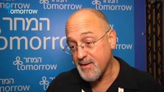 Dan Gilbert Talks About the Secret to Happiness at Tomorrow 13