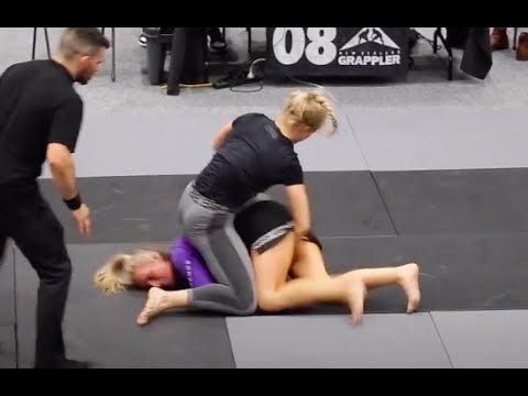 Girls Grappling @ • Women Wrestling BJJ MMA Female Brazilian Jiu-Jitsu