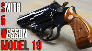 Smith & Wesson Model 19 Snub Nose Revolver
