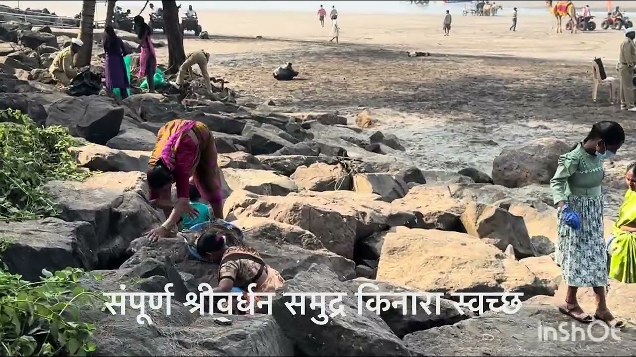 श्रीवर्धन समुद्र किनारी संत निरंकारी मंडळाची स्वछता मोहीम 
