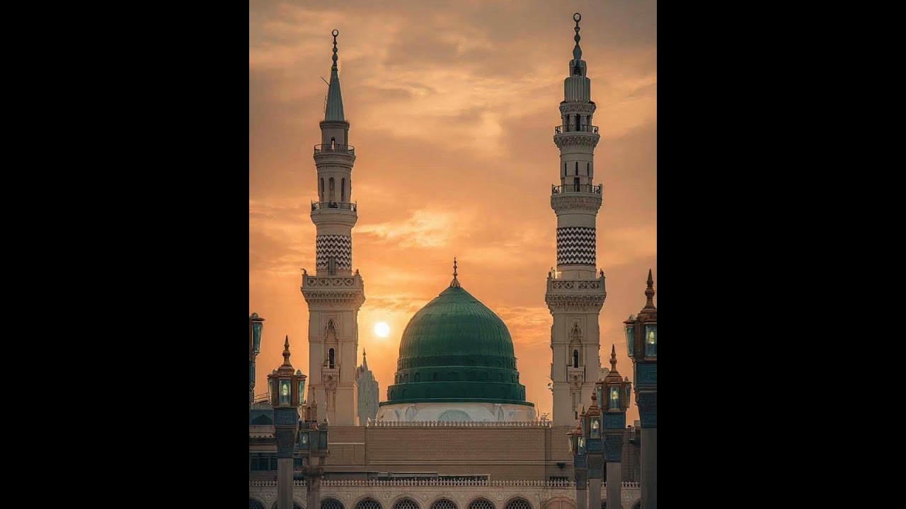 بدر على عرش الجمال تربعا فنفى الرقاد عن العيون ولوعا -  نسمات هواك لها  ارج  -  14 شعبان 1447