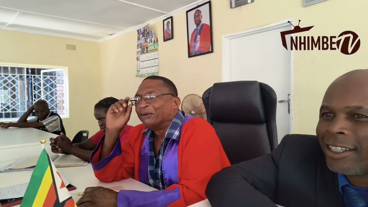 Chief Saurombe - Vakanyenga Hama Yedu Yaiva Svikiro, Ikafira Pakati Pemutambo.