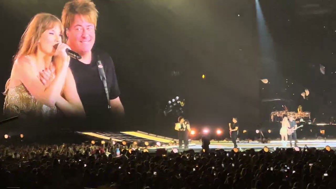 Taylor Swift - You Belong With Me - Eras Tour - Tampa, FL Raymond James Stadium