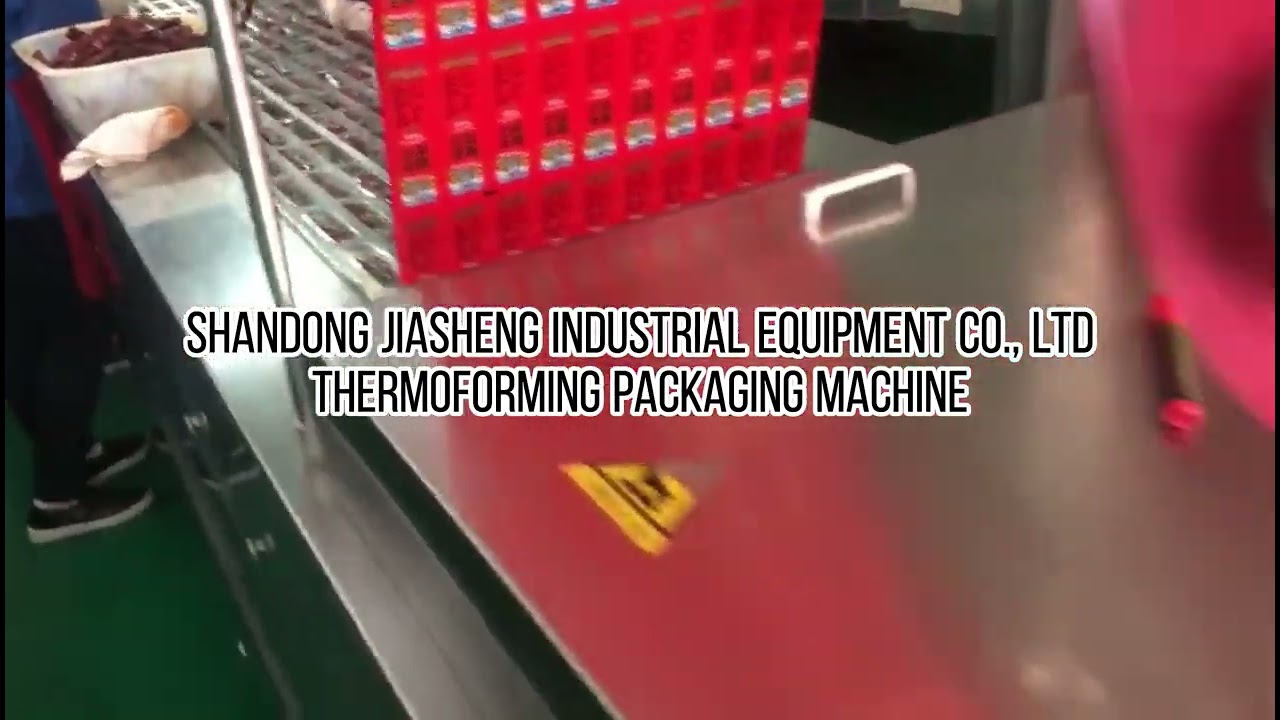 Use a thermoforming packaging machine to package meat strips, beef jerky, and dried meat.