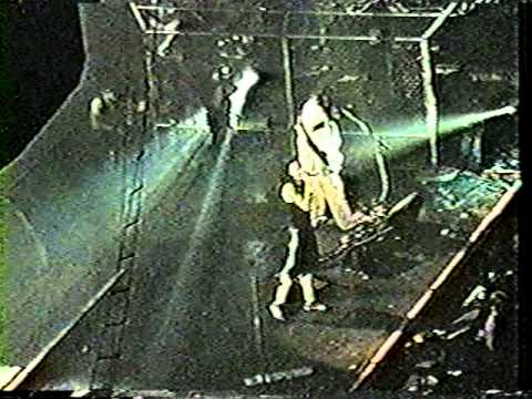 Korn - Faget (2 Cam) - Hamilton, ON - CAN : "Copps Coliseum"- March 15th 1999