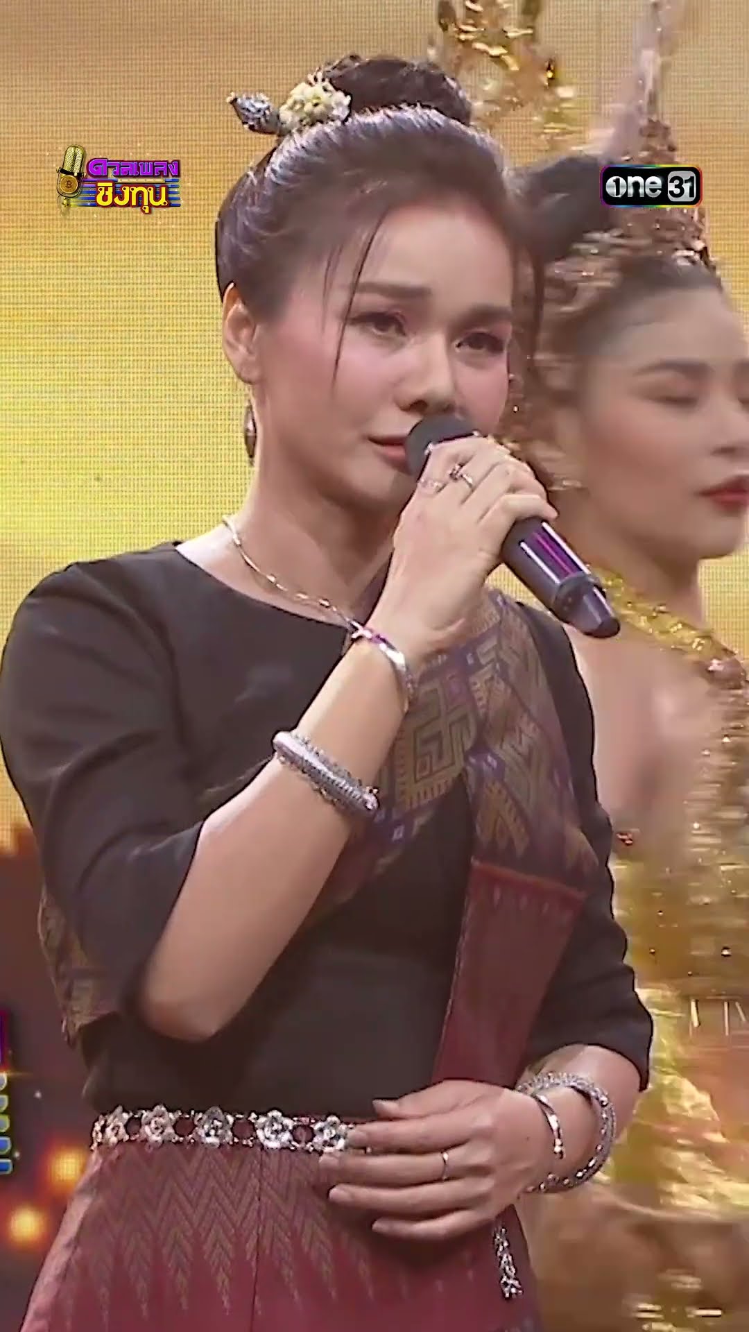 ผู้หญิงหัวใจอีสาน :  ต่าย อรทัย   #Shorts #ดวลเพลงชิงทุน | one31