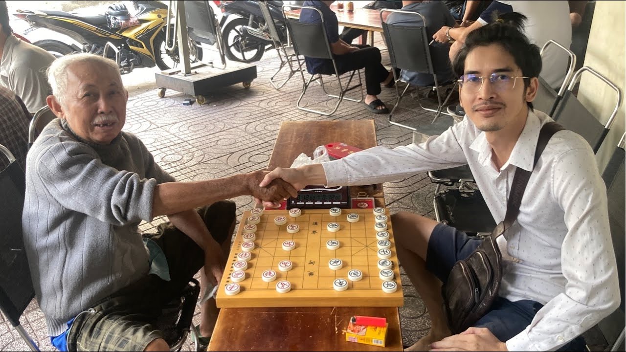 [Trực Tiếp Cờ Tướng] Chú Việt Xích Lô đại chiến Nhâm Thầy Cúng, chấp tiên đều 12p chạm 10