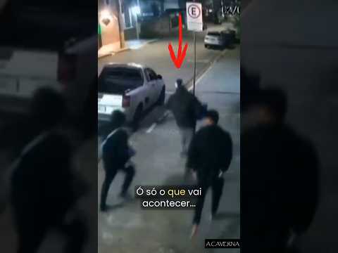 Polícia FLAGRA Assalto a Farmácia e INTERCEPTA Fuga em SP! #crime #casosreais thumbnail
