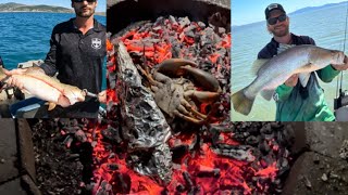 BEST CATCH AND COOK EVER!! CORAL TROUT MUD CRABS BARRAMUNDI MACKEREL FLATHEAD #fishing #catchandcook
