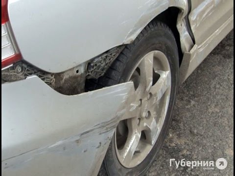 Миньоны ремонтируют машину Миньоны ремонтируют машину
