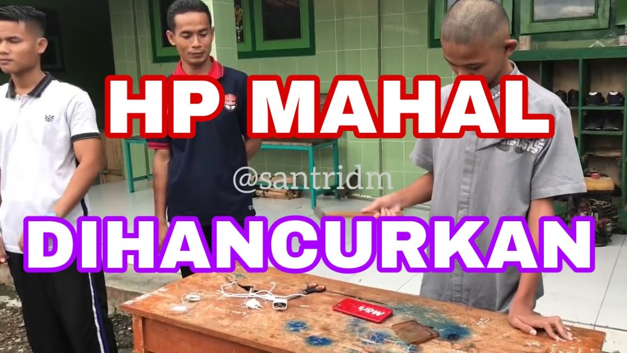 HANCUR!!! SANTRI KETAHUAN BAWA HP