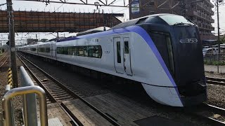 [トップナンバー同士での運用入り！]E353系 S101編成 S201編成 特急あずさ3号松本行・富士回遊3号河口湖行が豊田駅2番線を通過するシーン