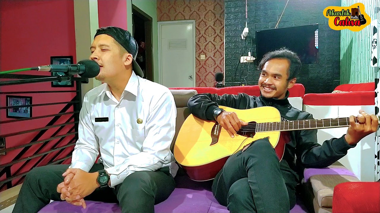 PNS Bersuara Merdu, Gitarisnya nyampe senyum2 sendiri (Acoustic Pantaskah - Phantom)