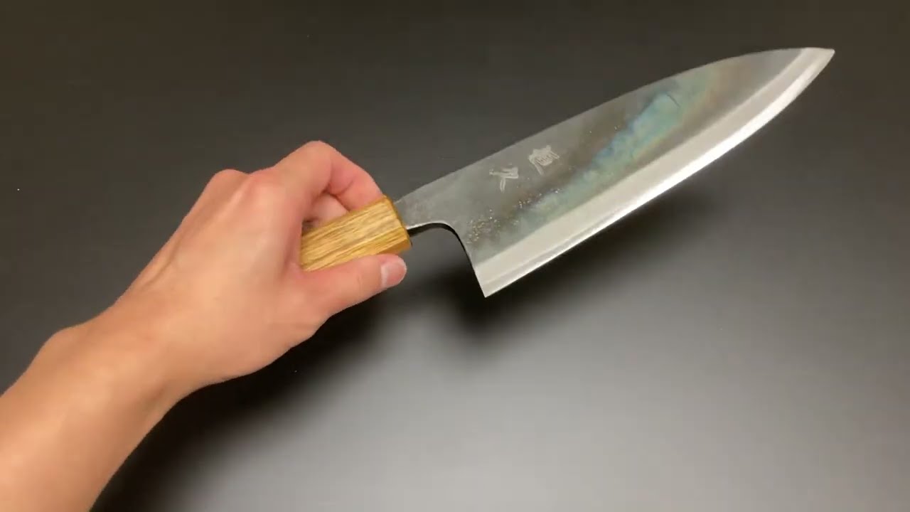 長包丁 両刃 一尺六寸 恒久】 出刃包丁（両刃） 六寸 (180mm) 白紙鋼 樫八角柄 - YouTube