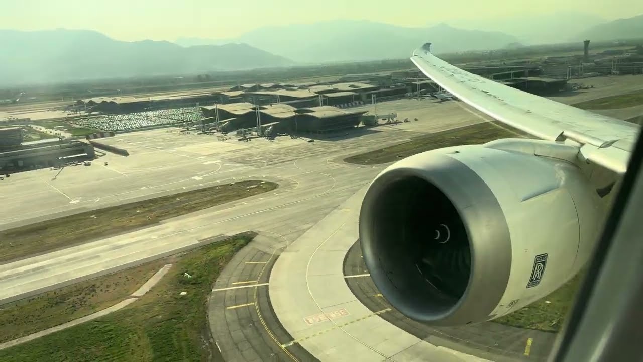 LATAM Airlines Boeing 787-9 Take off from Santiago (SCL/SCEL)