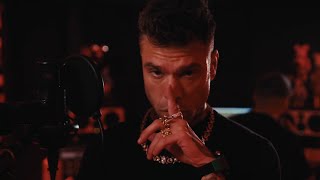 Watch Fedez Linfanzia Difficile Di Un Benestante video