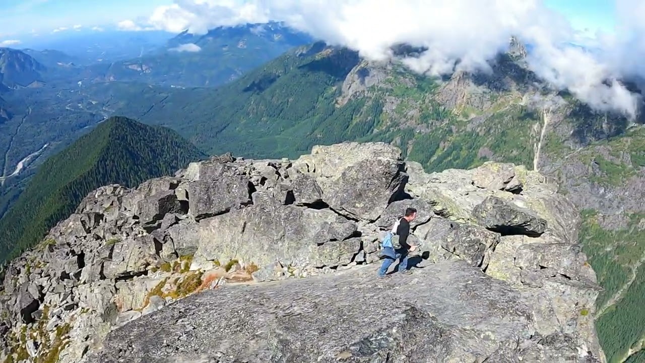 Summiting Mt Baring with Keith, 9-5-22, 5 days before the Bolt Creek Fire.