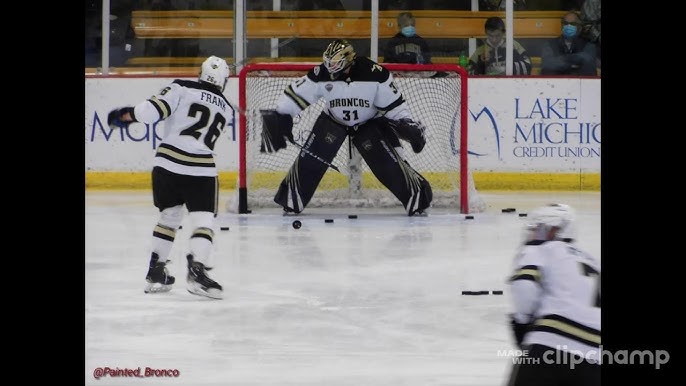 Stepping Out In Bruins Fashion – Black N' Gold Hockey