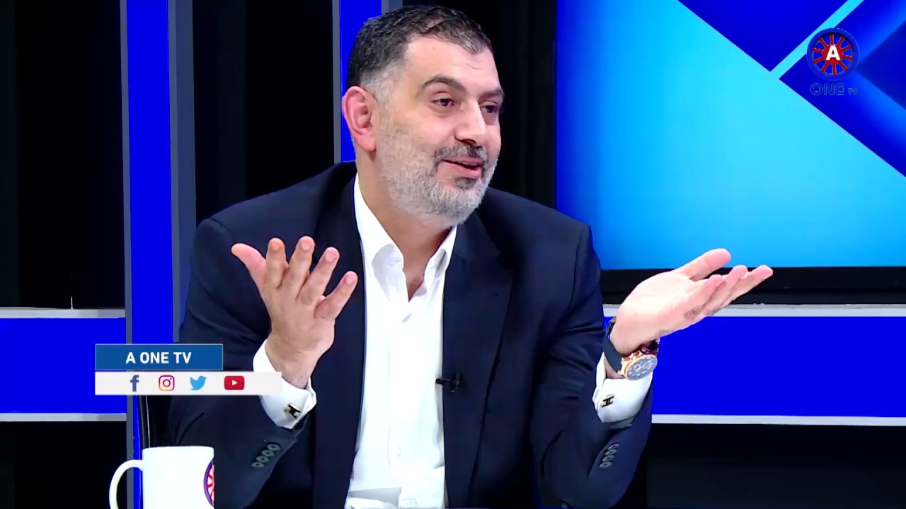 اعتذار معالي وزير العمل  نضال البطاينه عن كل يوم لم يبتسم به في برنامج للحديث بقية