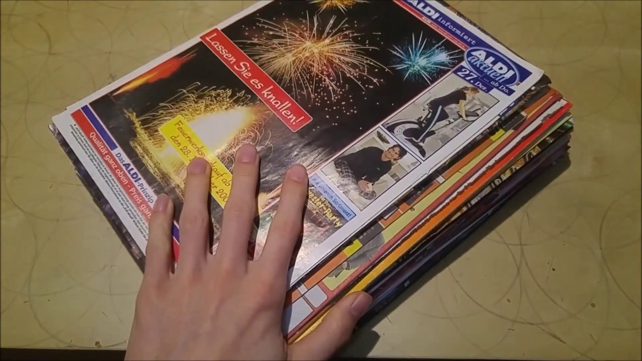 In älteren Feuerwerk Prospekten blättern - YouTube
