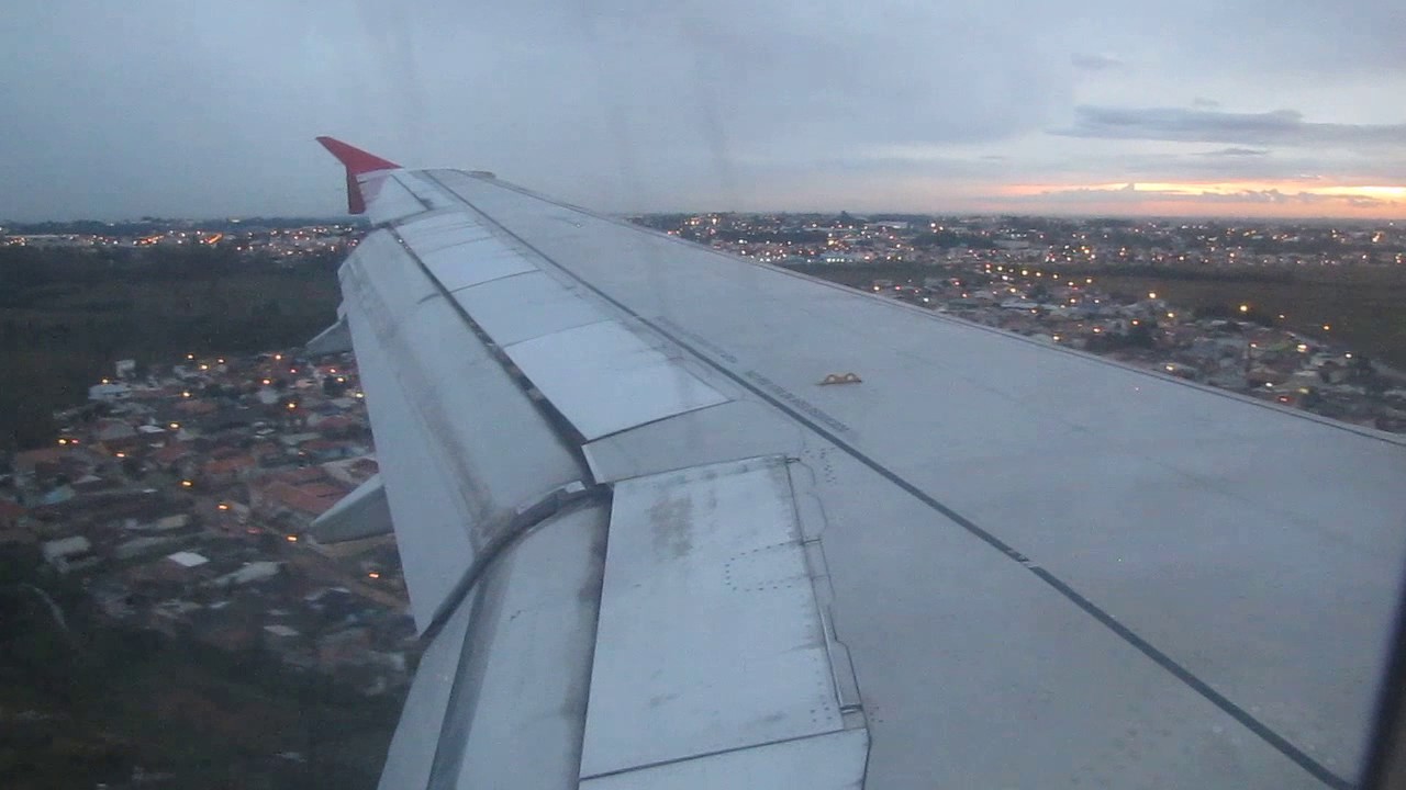 Landing in Curitiba (Afonso Pena) on Latam A320