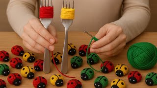 AWESOME EASY IDEA! 💰Made with Leftover Yarn and a Fork — Sold 300+ in One Day