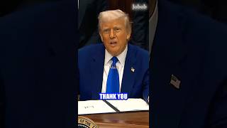 President Trump CLAPS BACK at a reporter questioning him on Qatar’s offer to gift a jumbo jet to be