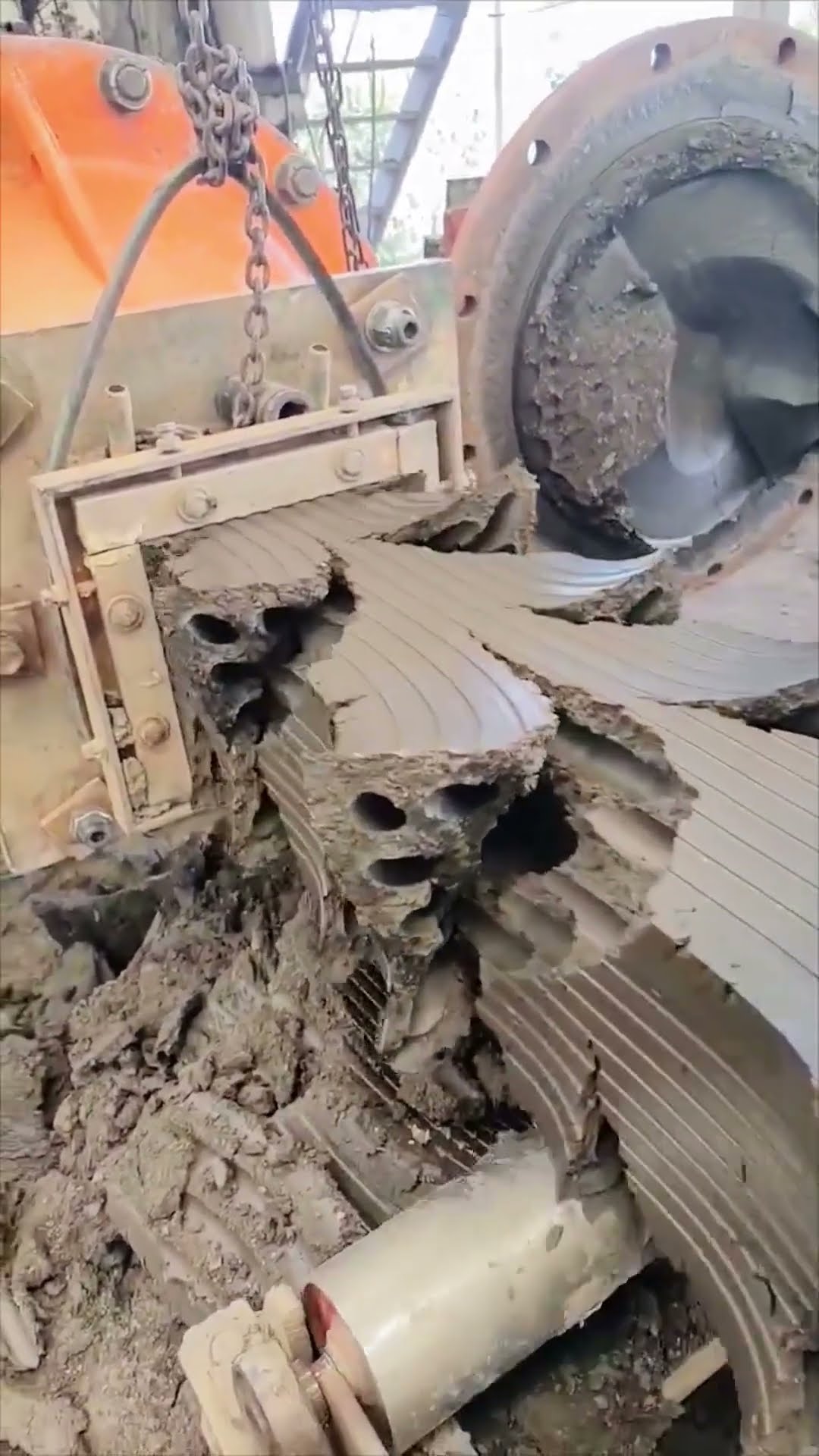 Sintering brick production debugging process- Good tools and machinery make work easy